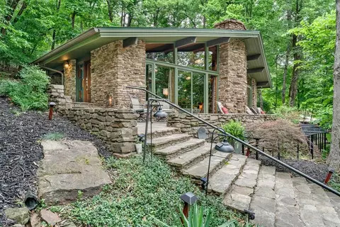 37 N Garvin Dr, Fayetteville, AR 72701