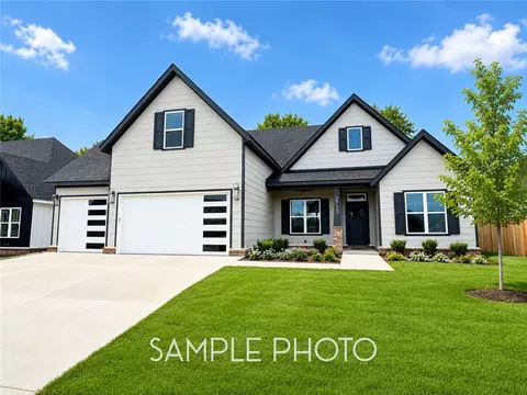 6703 S 60th St, Rogers, AR 72758