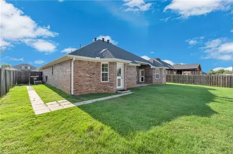 Exterior - 3085 Chadwick St, Springdale, AR 72764 photo 3 of 3