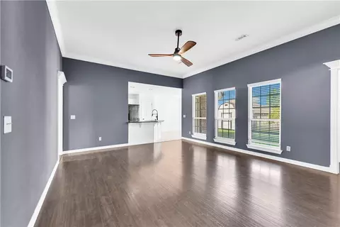 Living - 3085 Chadwick St, Springdale, AR 72764 photo 2 of 3
