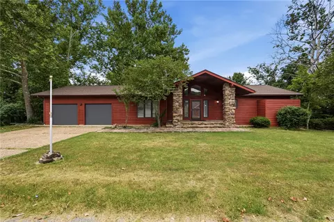 6 Fairway Dr, Holiday Island, AR 72631