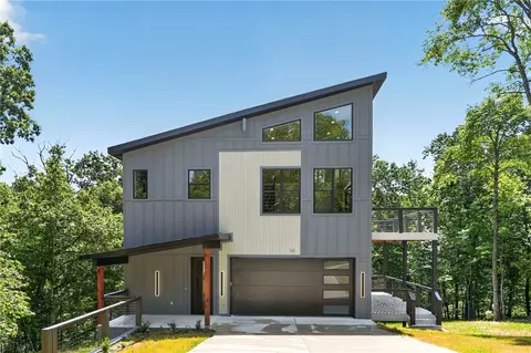 10 Selkirk Ln, Bella Vista, AR 72715