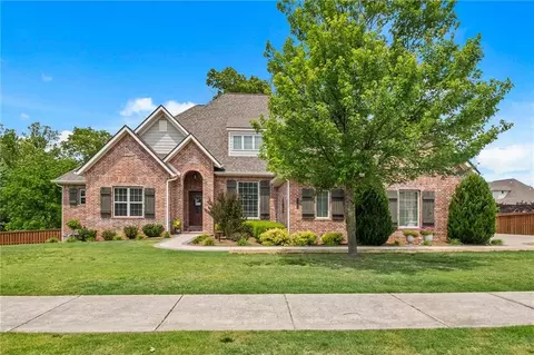 1302 NW Hermanus St, Bentonville, AR 72712