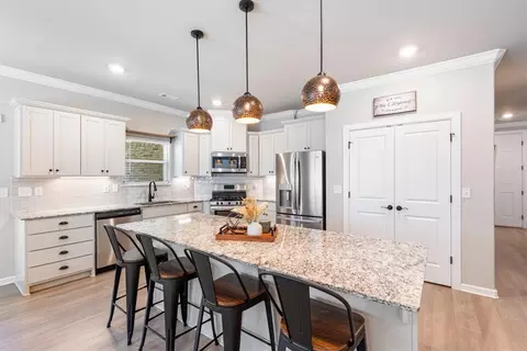 Kitchen - 411 Aster St, Centerton, AR 72719 photo 1 of 3
