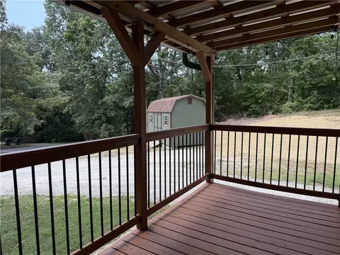 Exterior - 821 E Washington Ave, Harrison, AR 72601 photo 2 of 8