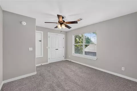Bedroom - 2011 Karrington Rdg #E, Springdale, AR 72762 photo 4 of 8