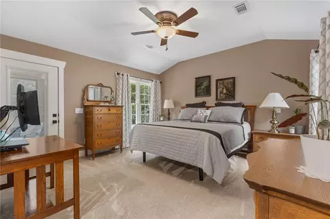 Bedroom - 571 Wildrose Dr, Omaha, AR 72662 photo 1 of 4