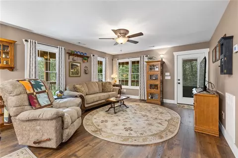 Living - 571 Wildrose Dr, Omaha, AR 72662 photo 1 of 5