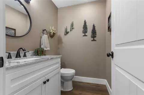Bath - 571 Wildrose Dr, Omaha, AR 72662 photo 2 of 4