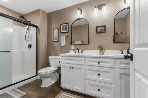Bath - 571 Wildrose Dr, Omaha, AR 72662 photo 1 of 4
