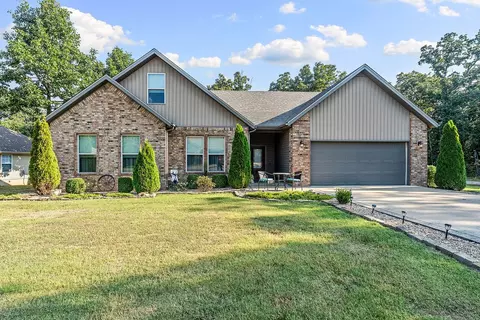 79 Ingleborough Dr, Bella Vista, AR 72715