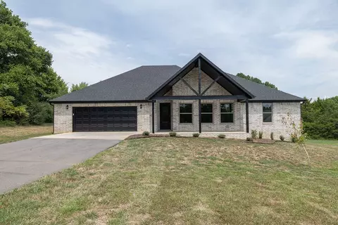 212 Oneal, Elkins, AR 72727