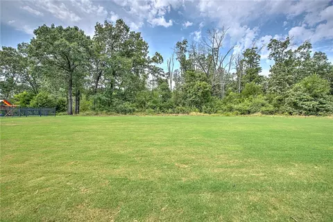 Exterior - 3511 Oak Tree Dr, Centerton, AR 72719 photo 3 of 5