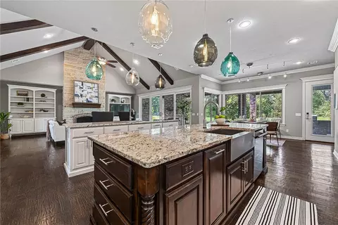 Kitchen - 3511 Oak Tree Dr, Centerton, AR 72719 photo 2 of 5