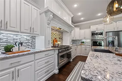 Kitchen - 3511 Oak Tree Dr, Centerton, AR 72719 photo 1 of 5
