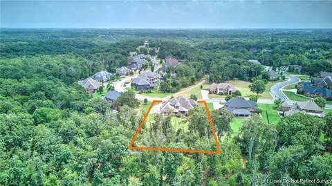 View/Area - 3511 Oak Tree Dr, Centerton, AR 72719 photo 6 of 7