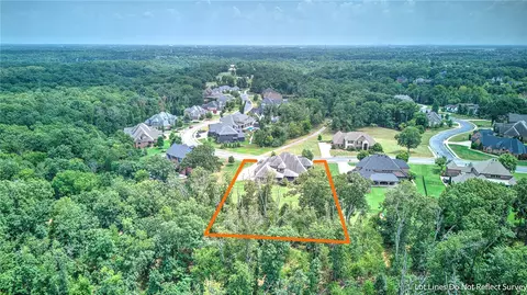 View/Area - 3511 Oak Tree Dr, Centerton, AR 72719 photo 6 of 7