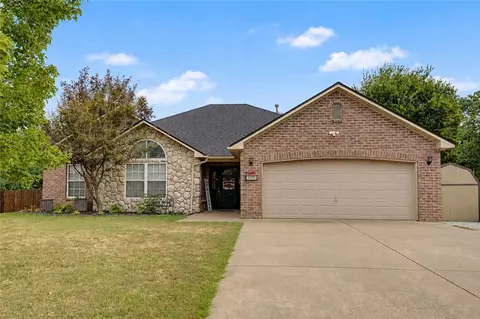 22575 Meadow St, Siloam Springs, AR 72761
