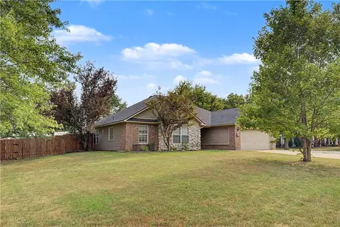 22575 Meadow St, Siloam Springs, AR 72761