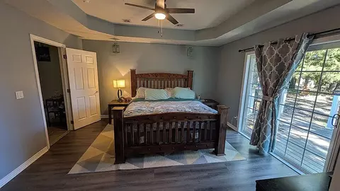 Bedroom - 708 Cherokee Dr, Gentry, AR 72734 photo 1 of 5