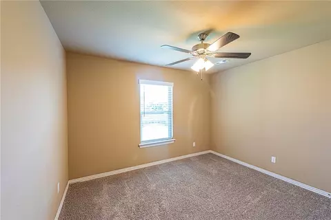 Bedroom - 501 Harness Ln, West Fork, AR 72774 photo 4 of 5