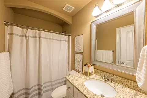 Bath - 501 Harness Ln, West Fork, AR 72774 photo 3 of 3