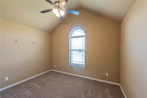 Bedroom - 501 Harness Ln, West Fork, AR 72774 photo 5 of 5