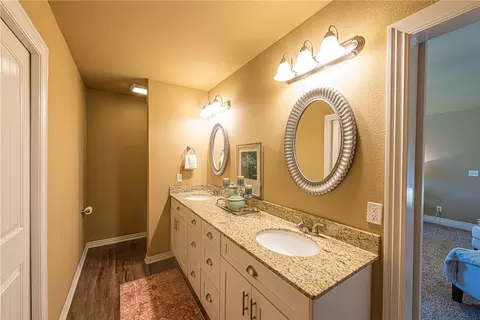 Bath - 501 Harness Ln, West Fork, AR 72774 photo 1 of 3