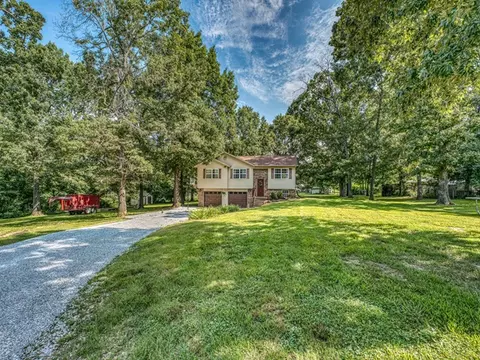 Exterior - 4058 Valley Rd, Harrison, AR 72601 photo 3 of 16