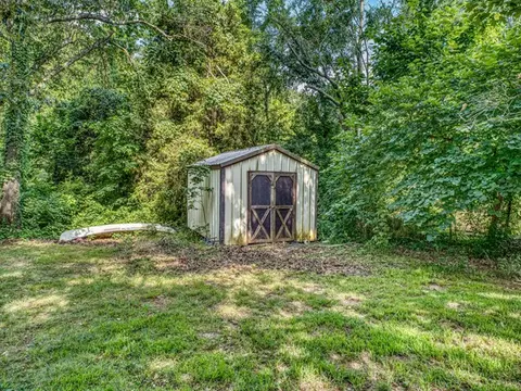 Exterior - 4058 Valley Rd, Harrison, AR 72601 photo 12 of 16