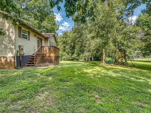 Exterior - 4058 Valley Rd, Harrison, AR 72601 photo 8 of 16