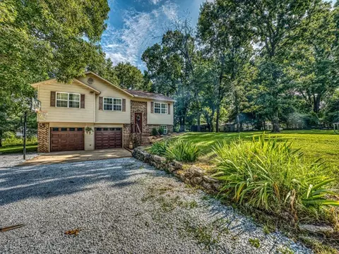 Exterior - 4058 Valley Rd, Harrison, AR 72601 photo 7 of 16