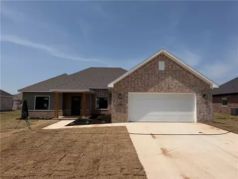 165 N Panther Ave, Farmington, AR 72730