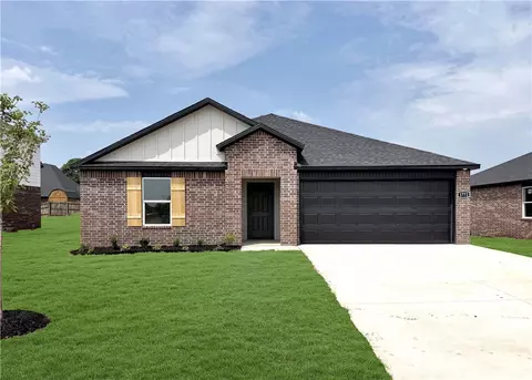 1772 Thelma St, Springdale, AR 72762