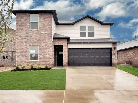 687 S Neon Ave, Fayetteville, AR 72704