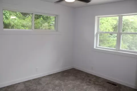 Bedroom - 1700 Silver Valley Rd, Harrison, AR 72601 photo 3 of 4