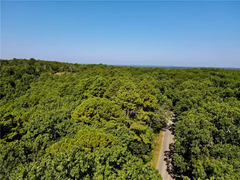 000 County Road 207, Eureka Springs, AR 72632
