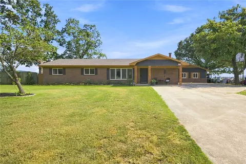 611 Butler Rd, Prairie Grove, AR 72753