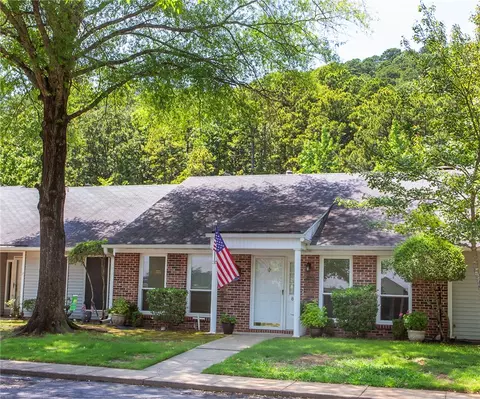 116 Skyline Dr # 8, Russellville, AR 72802