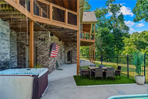 Exterior - 8662 Woods Rd, Rogers, AR 72756 photo 14 of 18