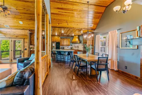 Dining - 8662 Woods Rd, Rogers, AR 72756 photo 2 of 4