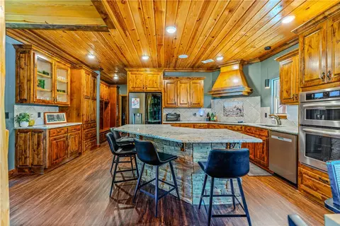 Kitchen - 8662 Woods Rd, Rogers, AR 72756 photo 1 of 3