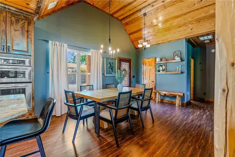 Dining - 8662 Woods Rd, Rogers, AR 72756 photo 3 of 4