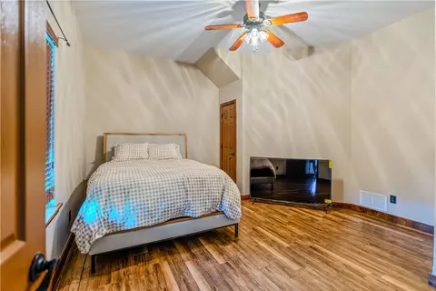 Bedroom - 8662 Woods Rd, Rogers, AR 72756 photo 5 of 5