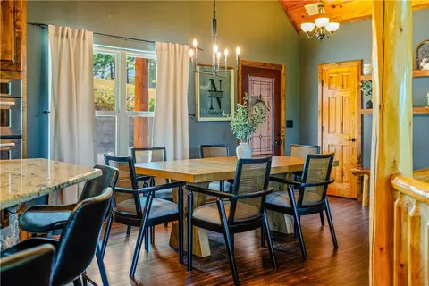 Dining - 8662 Woods Rd, Rogers, AR 72756 photo 4 of 4