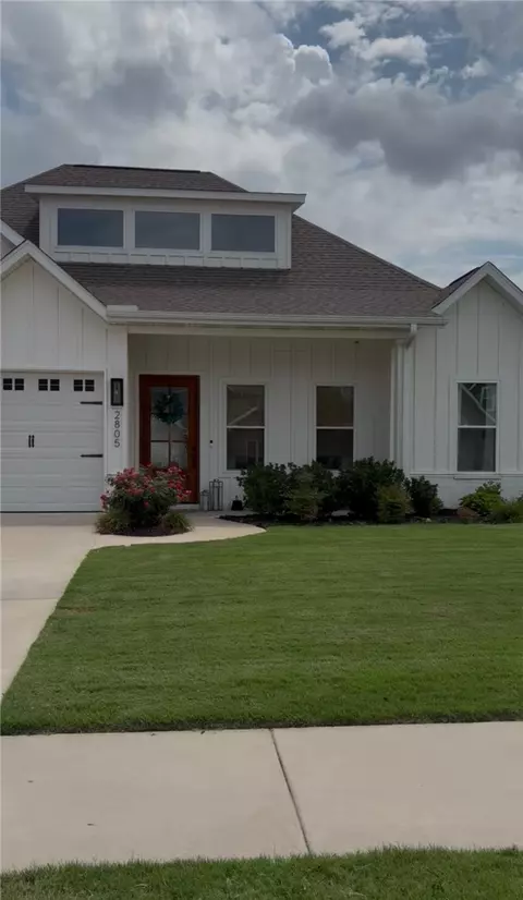 2805 S 20th Pl, Rogers, AR 72758