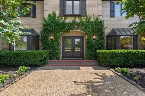 214 El Contento Dr, Bentonville, AR 72712