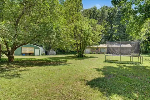 Exterior - 3300 Monte Ne Rd, Rogers, AR 72758 photo 3 of 5
