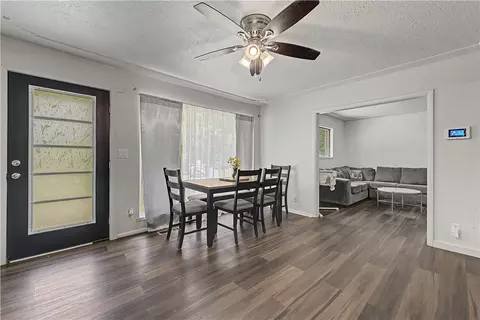 Dining - 3300 Monte Ne Rd, Rogers, AR 72758 photo 2 of 3
