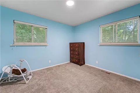 Bedroom - 3300 Monte Ne Rd, Rogers, AR 72758 photo 4 of 5
